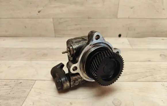 Mazda 5 Fuel injection high pressure pump 