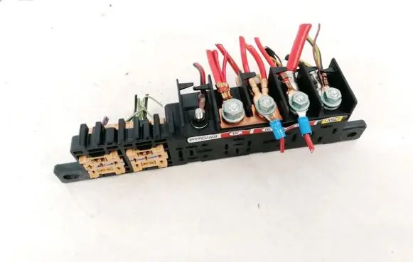 Audi A6 S6 C5 4B Fuse box set 8L0941822A 896083000