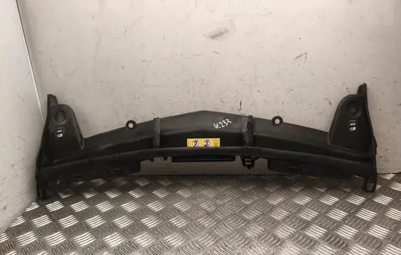 Mercedes-Benz E W213 Radiator trim A2135000155