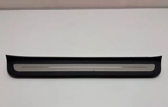 KIA Sportage Front sill trim cover 85884R2500