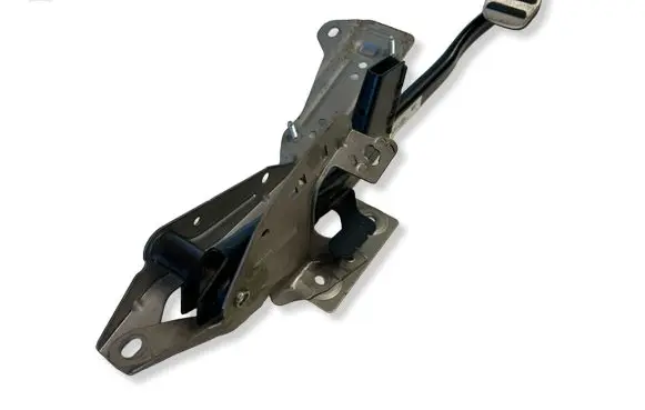 Volvo V40 Accelerator throttle pedal 31381470