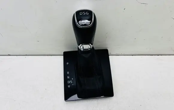 Skoda Superb B8 (3V) Gear lever shifter trim leather/knob 3V1713203 3V1713203A