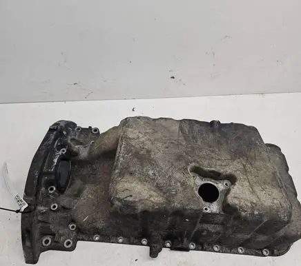 Mercedes-Benz Vito Viano W638 Oil sump R6110140202