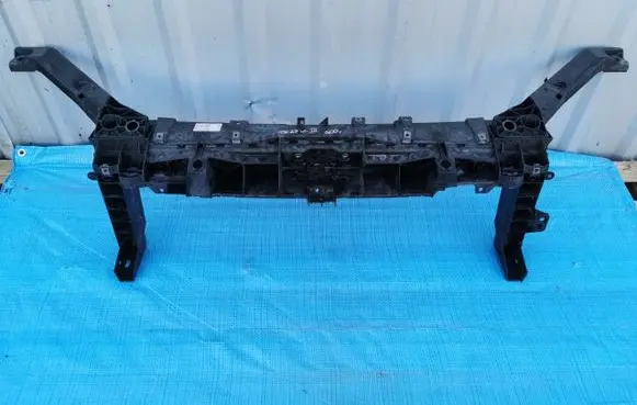 Renault Trafic III (X82) Radiator support slam panel