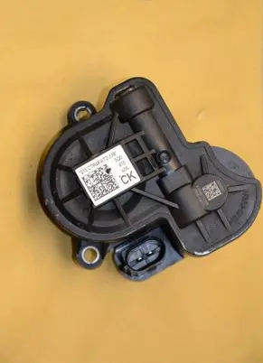 Volkswagen Golf VII Hand brake/parking brake motor 5Q0615406CK 8417
