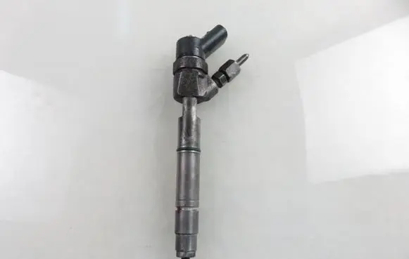 Mercedes-Benz A W168 Fuel injector 6680700887 0445110090