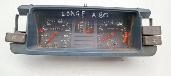 Volkswagen PASSAT B2 Speedometer (instrument cluster) 81117331