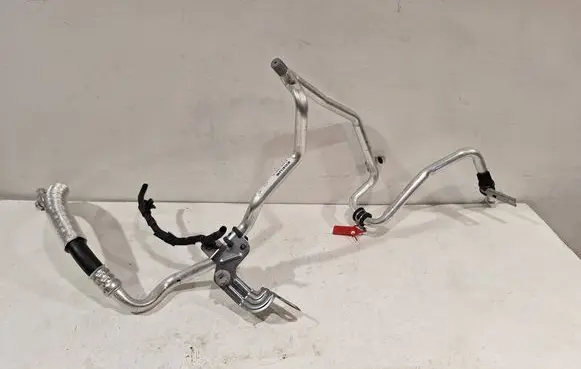 Renault Trafic III (X82) Air conditioning (A/C) pipe/hose 924807601R