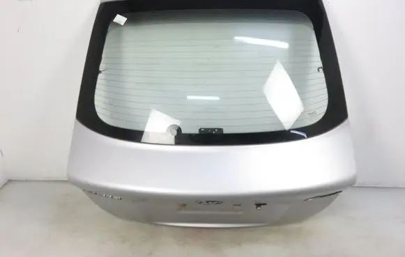 Hyundai Accent Tailgate/trunk/boot lid