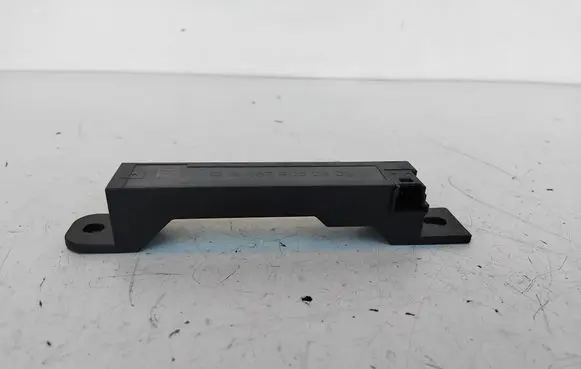 Mercedes-Benz GLE W167 Keyless system antenna A1679050901 5FA20938100