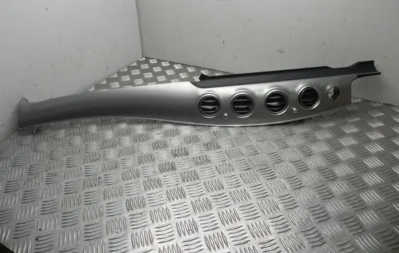 Mercedes-Benz E W213 Dash center air vent grill A2136809000 T9627