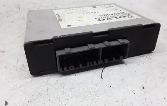 Volvo S40, V40 Door central lock control unit/module 30824425