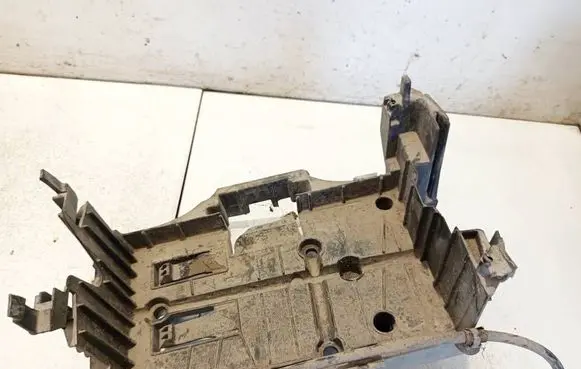 Peugeot 508 Battery box tray 9686469580