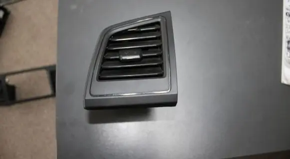 Volkswagen Transporter - Caravelle T6 Dashboard side air vent grill/cover trim 7E5819203B