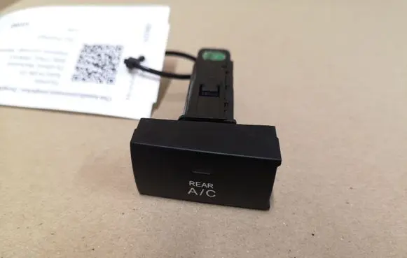Hyundai Santa Fe Air conditioning (A/C) switch 202002962 621W05010