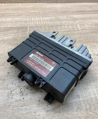 Audi 80 90 B3 Engine control unit/module ECU 8A0907311B 0261200735