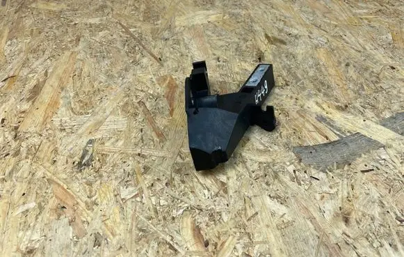 Mercedes-Benz C W205 Headlight/headlamp mounting bracket A2056203501