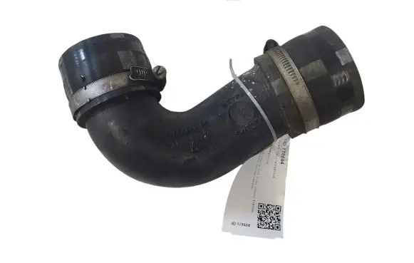 Volvo V40 Intercooler hose/pipe 31338572