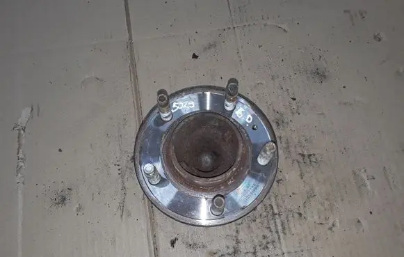 Opel Zafira C Rear wheel ball bearing 13591999 D054A6