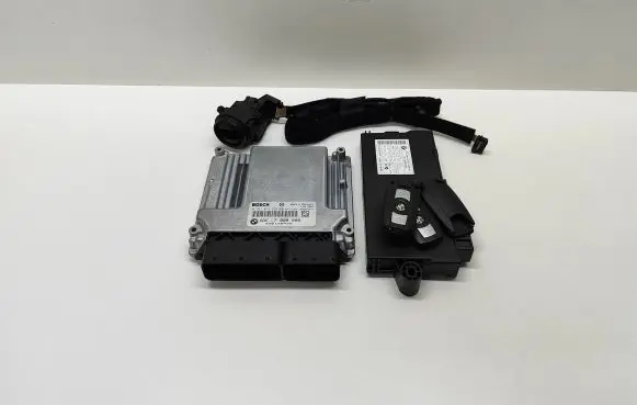 BMW 5 E60 E61 Engine ECU kit and lock set 7809000 0281014238 DDE7809000