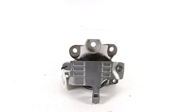 Volvo XC40 Engine mount bracket 32139920