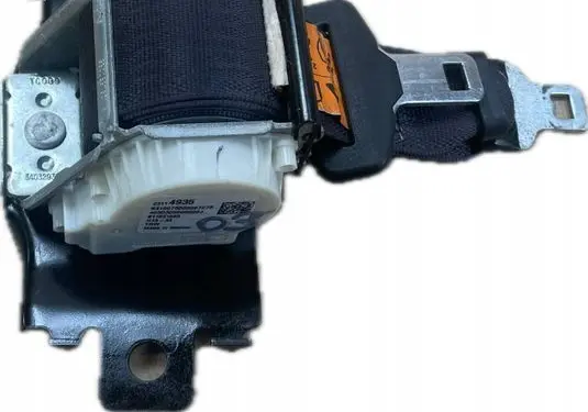 Cadillac Escalade IV Rear seatbelt 23114935