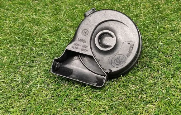 Volkswagen PASSAT CC Horn signal 7N0951223A