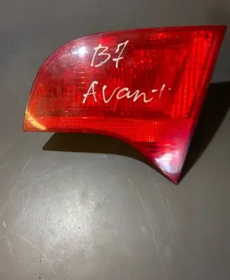 Audi A4 S4 B7 8E 8H Tailgate rear/tail lights 8E9945094
