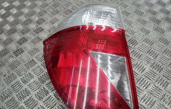 Honda FR-V Rear/tail lights ichikoh4991