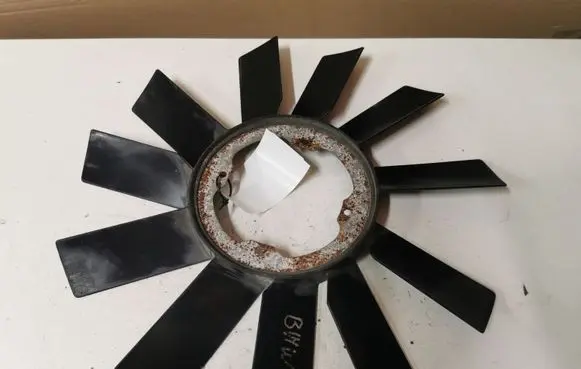 BMW 3 E36 Fan impeller 17233639