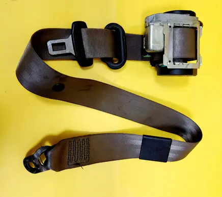 Audi A6 S6 C5 4B Front seatbelt 040240