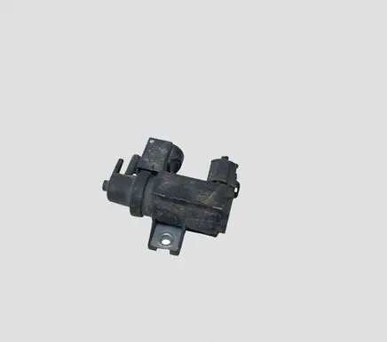 Toyota Avensis T250 Vacuum valve 258190R011
