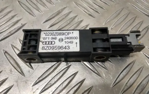 Audi A2 Airbag deployment crash/impact sensor 8Z0959643 0230Z089IOP