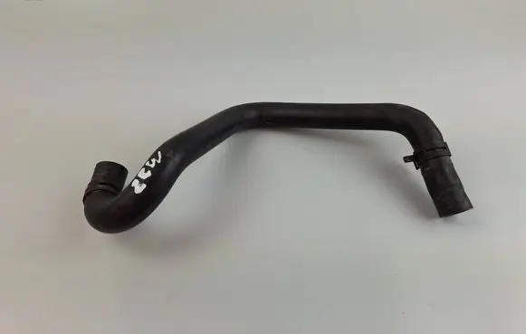 Mercedes-Benz C AMG W204 Engine coolant pipe/hose A1728301700
