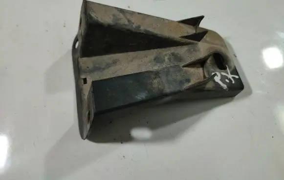 Land Rover Freelander Front bumper mounting bracket