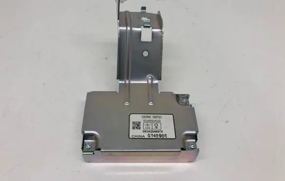 Nissan Leaf I (ZE0) Other control units/modules 285N63NF0C 093A2046976 G140906