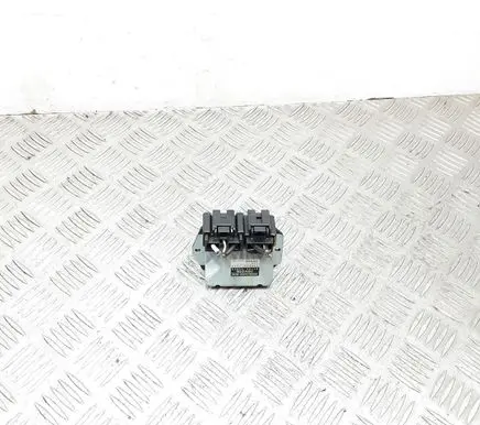 Coolant fan relay