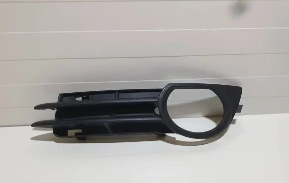 Audi A3 S3 A3 Sportback 8P Front fog light trim/grill 8P4807681B