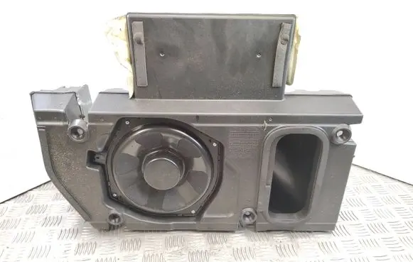 Land Rover Range Rover L405 Subwoofer speaker CPLA111A30EA 131622