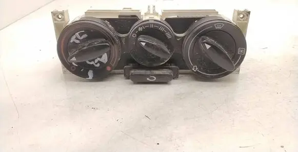Audi A3 S3 8L Climate control unit 8L0819045A F654885K 9015109800