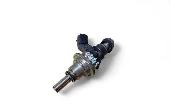 Mazda CX-7 Fuel injector E7T20171