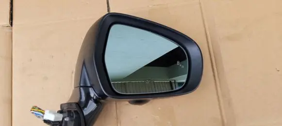 Suzuki SX4 Manual wing mirror 