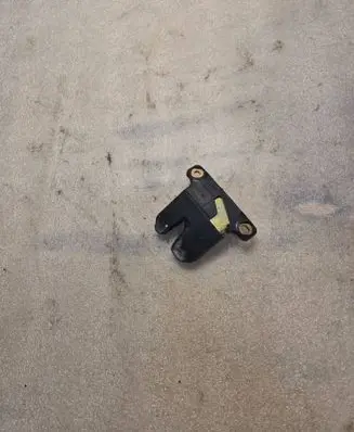 Audi A8 S8 D2 4D Tailgate/trunk/boot lock/catch/latch 4A5827505H