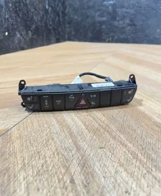 Mercedes-Benz GL X164 Seat heating switch A1648700910 03754879