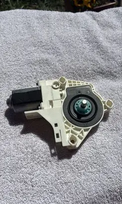 Audi A6 S6 C7 4G Rear door window regulator motor 8K0959801B