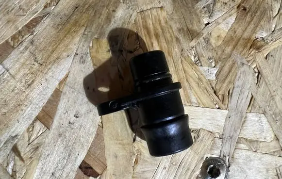 BMW 5 F10 F11 Clutch master cylinder PA66GF35