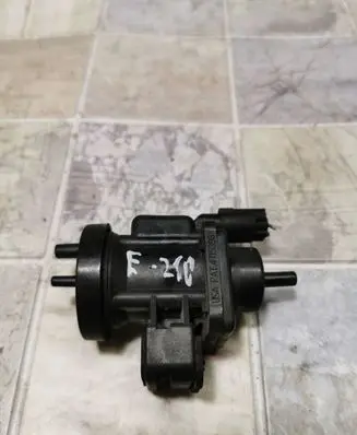 Mercedes-Benz E W210 Turbo solenoid valve A0005450427