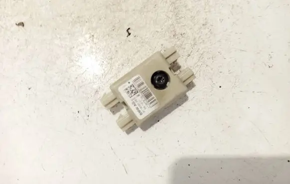 Antenna control unit