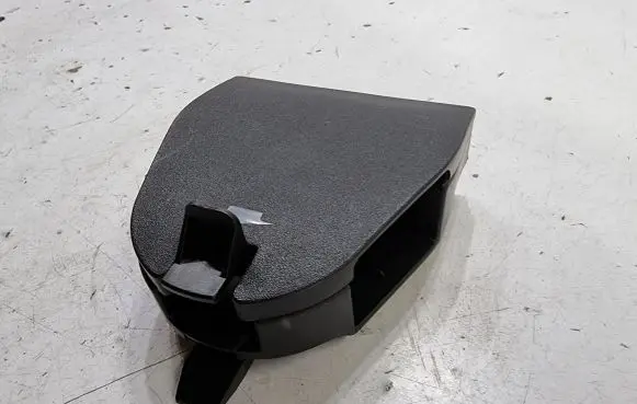 Audi A6 S6 C6 4F Hazard Warning Triangle Mounting Bracket 8T0860285