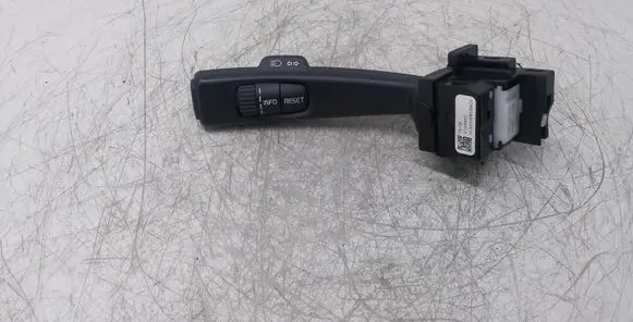 Volvo V60 Indicator stalk 31334647